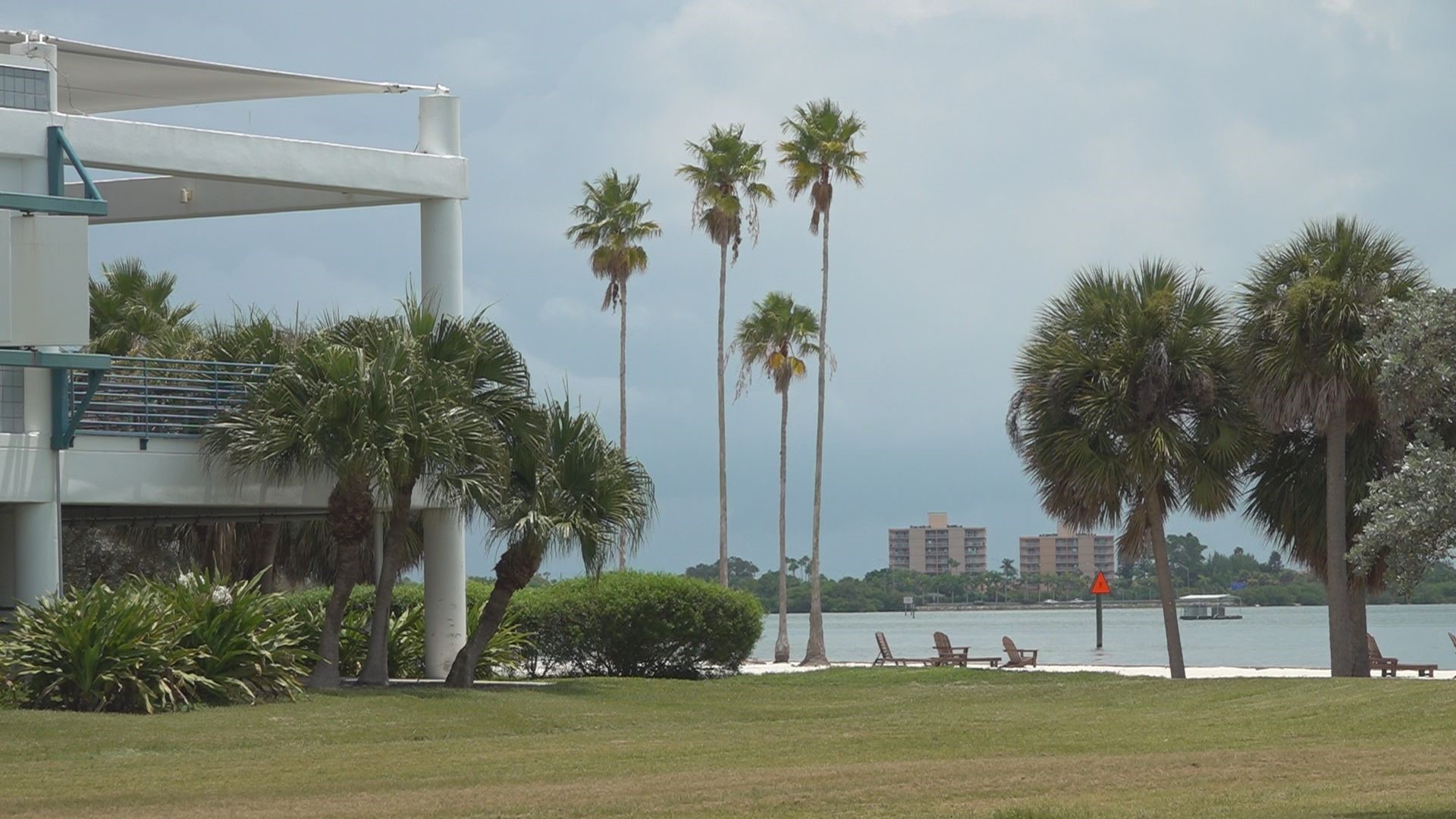 Despite the Florida heat, Eckerd College says its scenic campus provides plenty of shaded locations for learning.