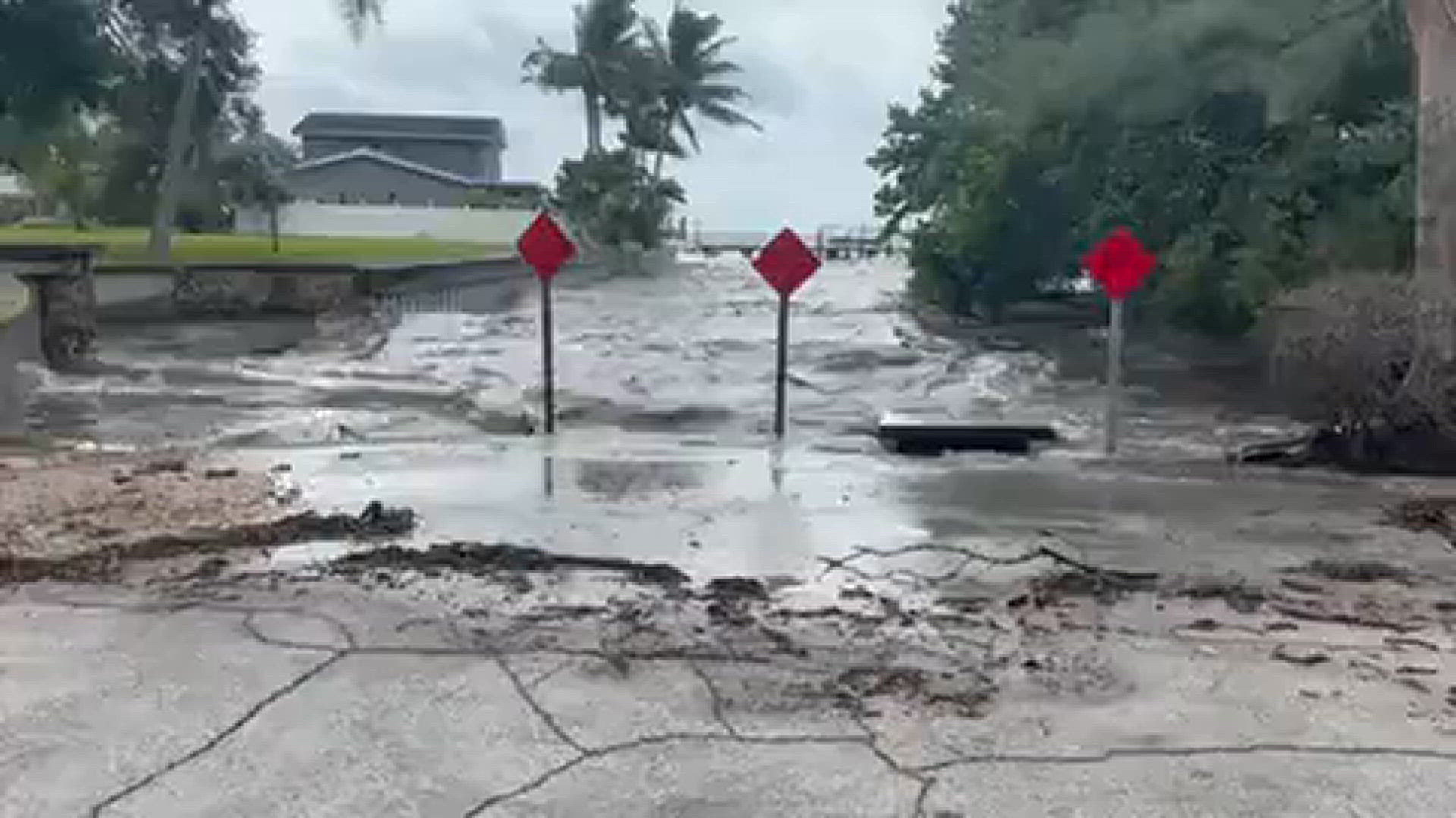 Storm surge in south St. Pete on Thursday afternoon, 9/26
Credit: Kevin