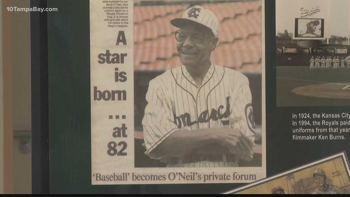 Baseball In Pics - Buck O'Neil becomes the first black coach in