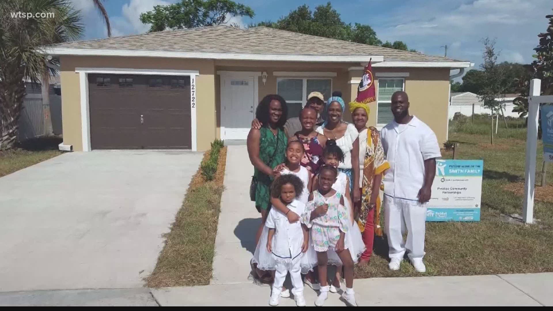 3 families in Largo get the keys to their new homes