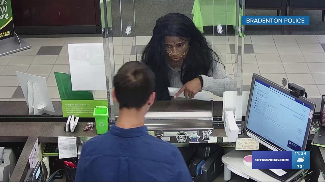 Bradenton police search for man accused of robbing bank | wtsp.com