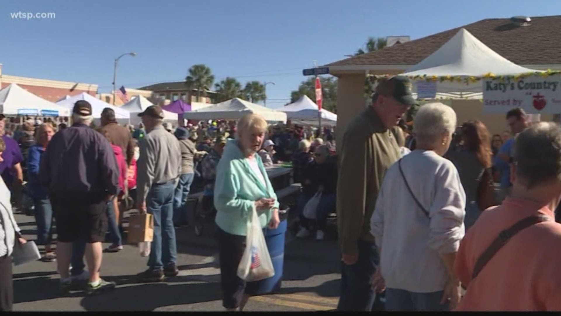 The event features hundreds of vendors, live entertainment and lots of different food -- featuring kumquats!