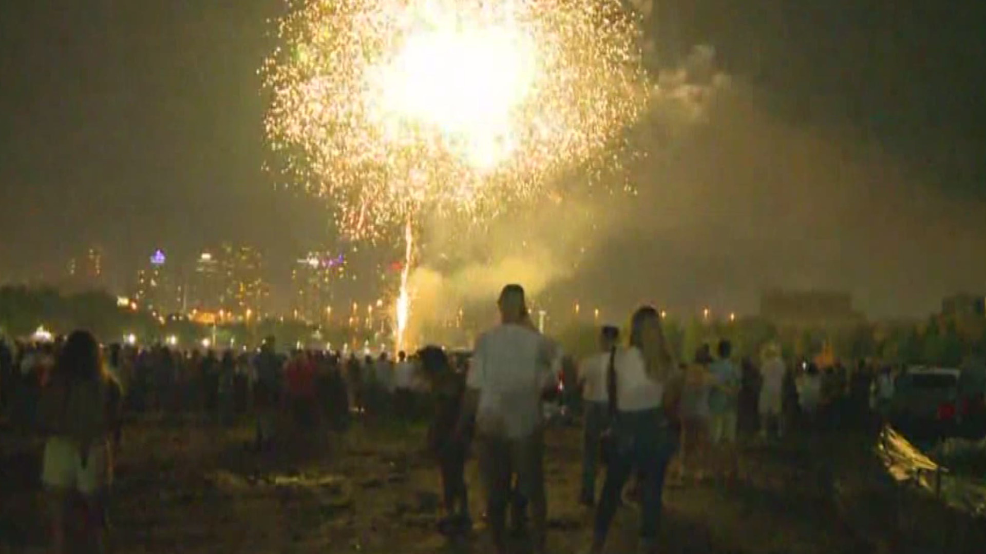 After last year's fireworks shows fizzled, some were worried about this year's events. But those who went to the first Boom by the Bay were dazzled by the Riverwalk extravaganza.