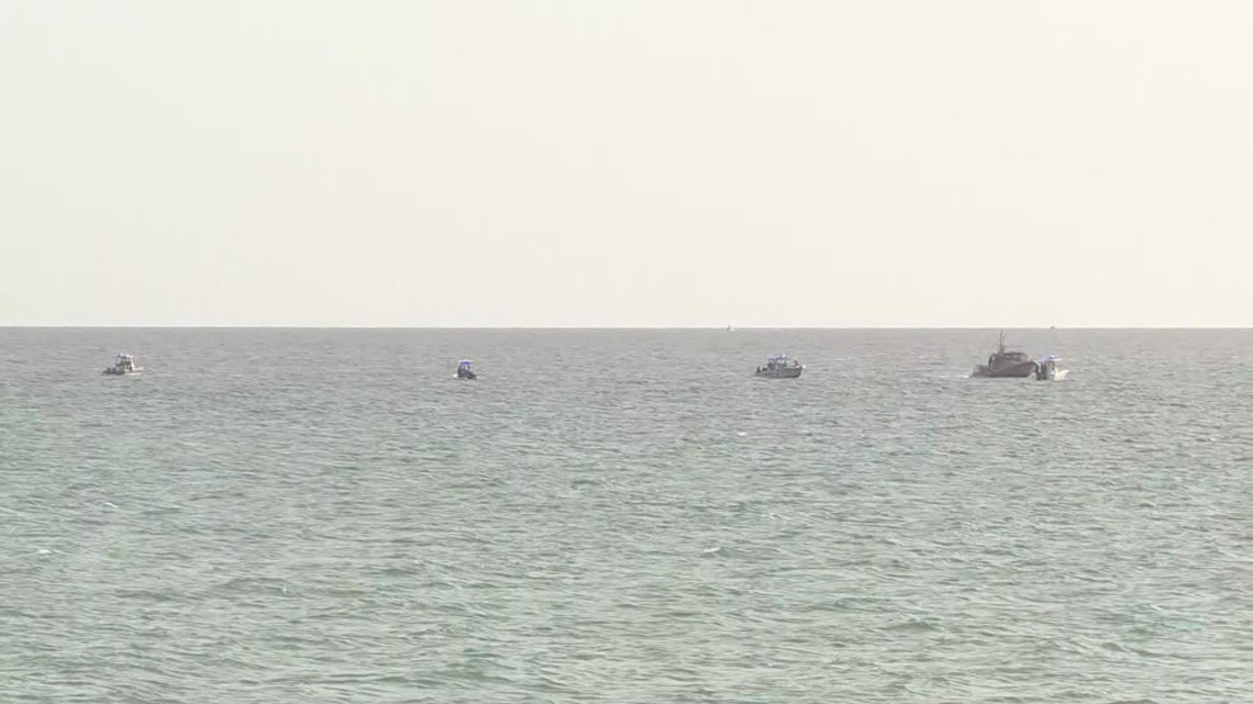 Authorities actively searching for 2 people on board plane that crashed off Venice Beach