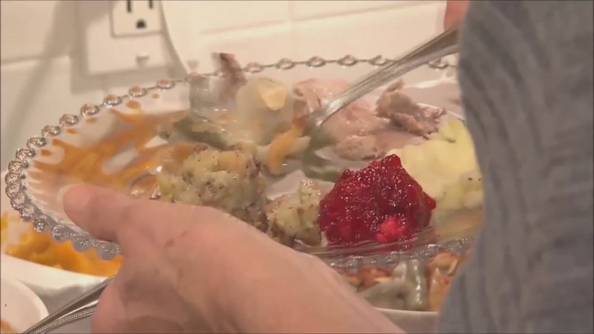 Doctors are sharing several health tips with Thanksgiving Day less than 24 hours away.