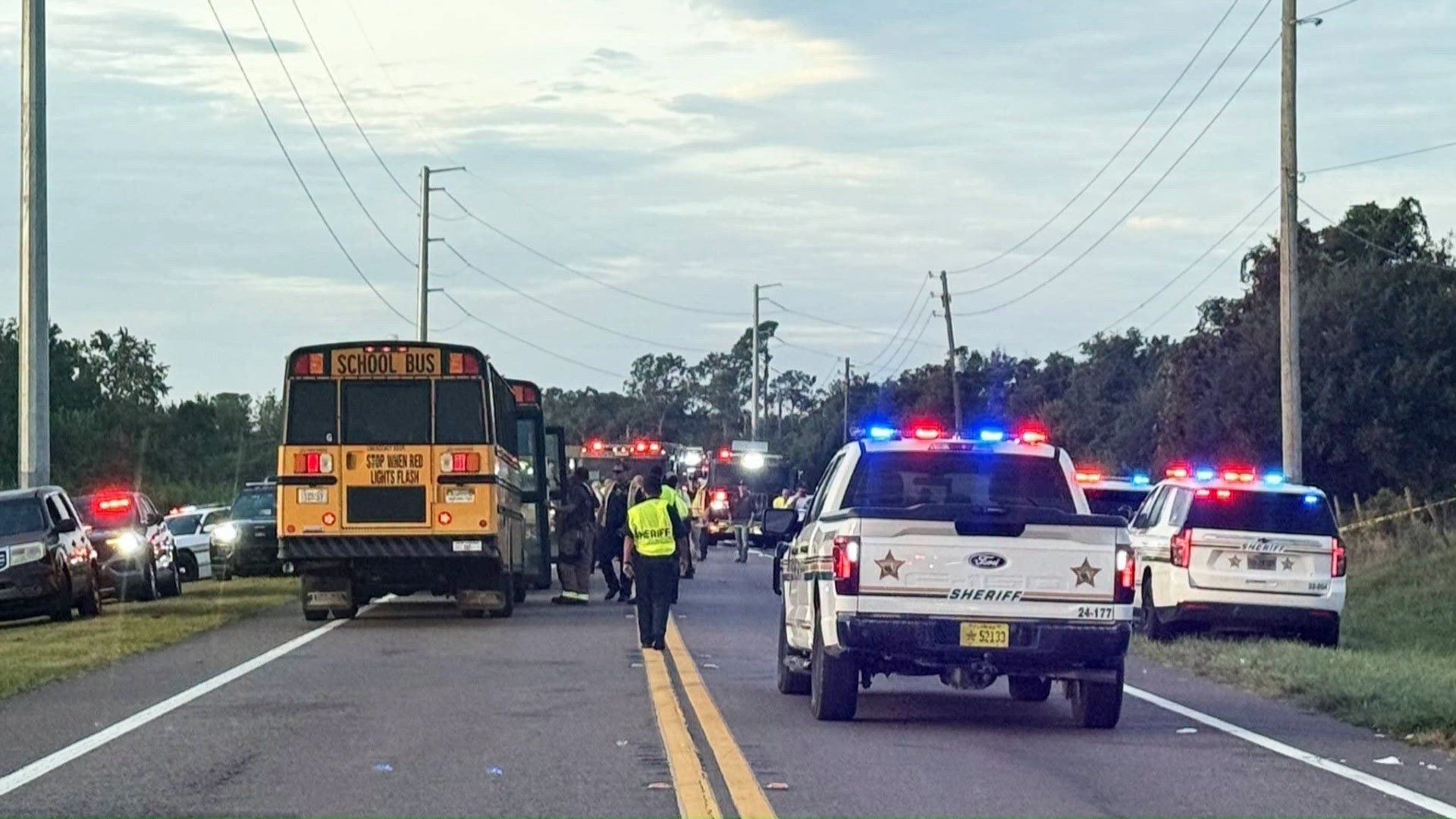 School bus involved in Winter Haven multi-car crash, closing all lanes ...