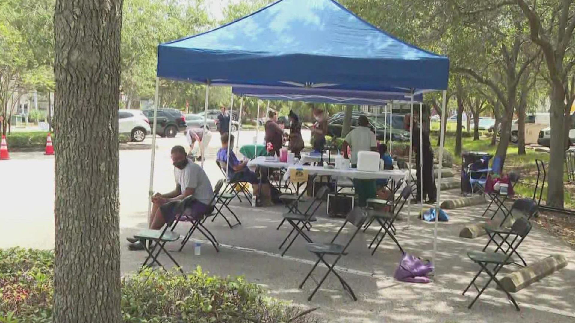 In the hours prior to a funeral service for a St. Petersburg officer who died of COVID-related complications, a vaccine clinic was set up at his widow's request.