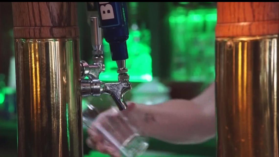 Gainesville, Florida might legalize public alcohol drinking