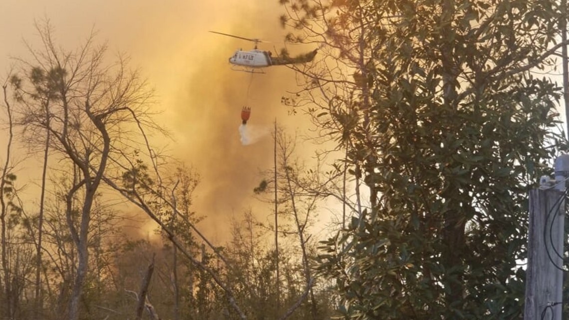 Residents evacuated as fire sweeps through Panama City - Vimarsana News