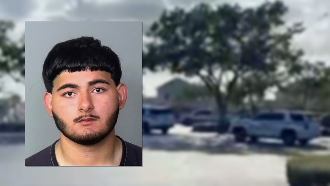 2-teens-arrested-in-ellenton-outlets-shooting-wtsp