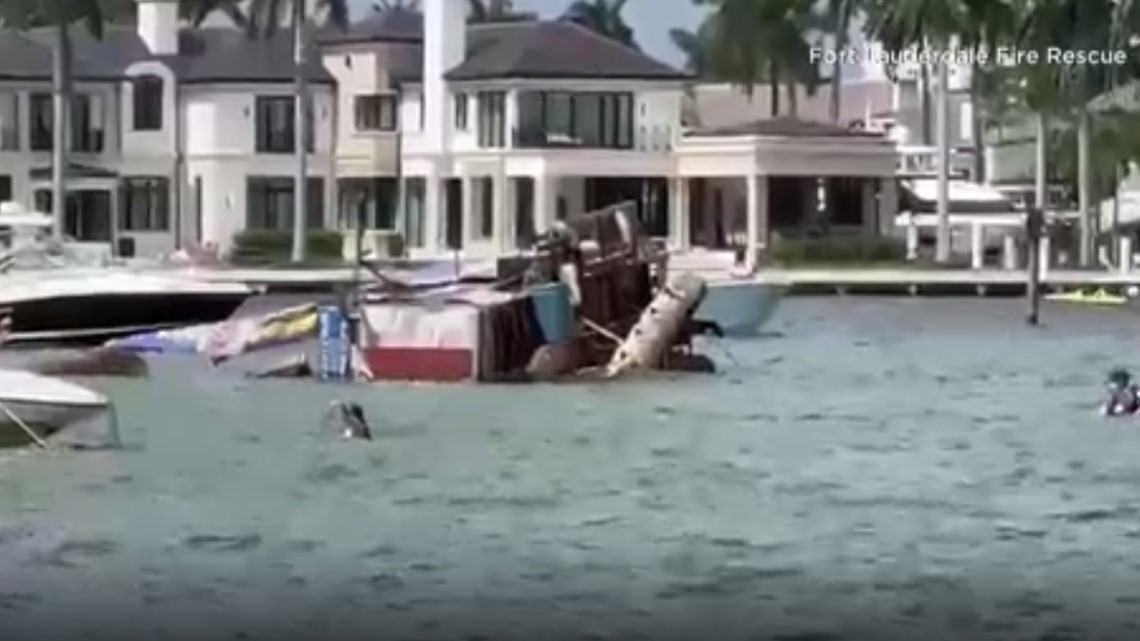 Popular Fort Lauderdale food boat sinks on Mother's Day - Vimarsana News