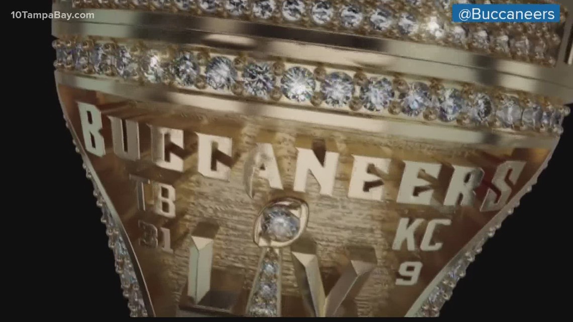 Buccaneers' Super Bowl Rings Feature Removable Top With 319 Diamonds!