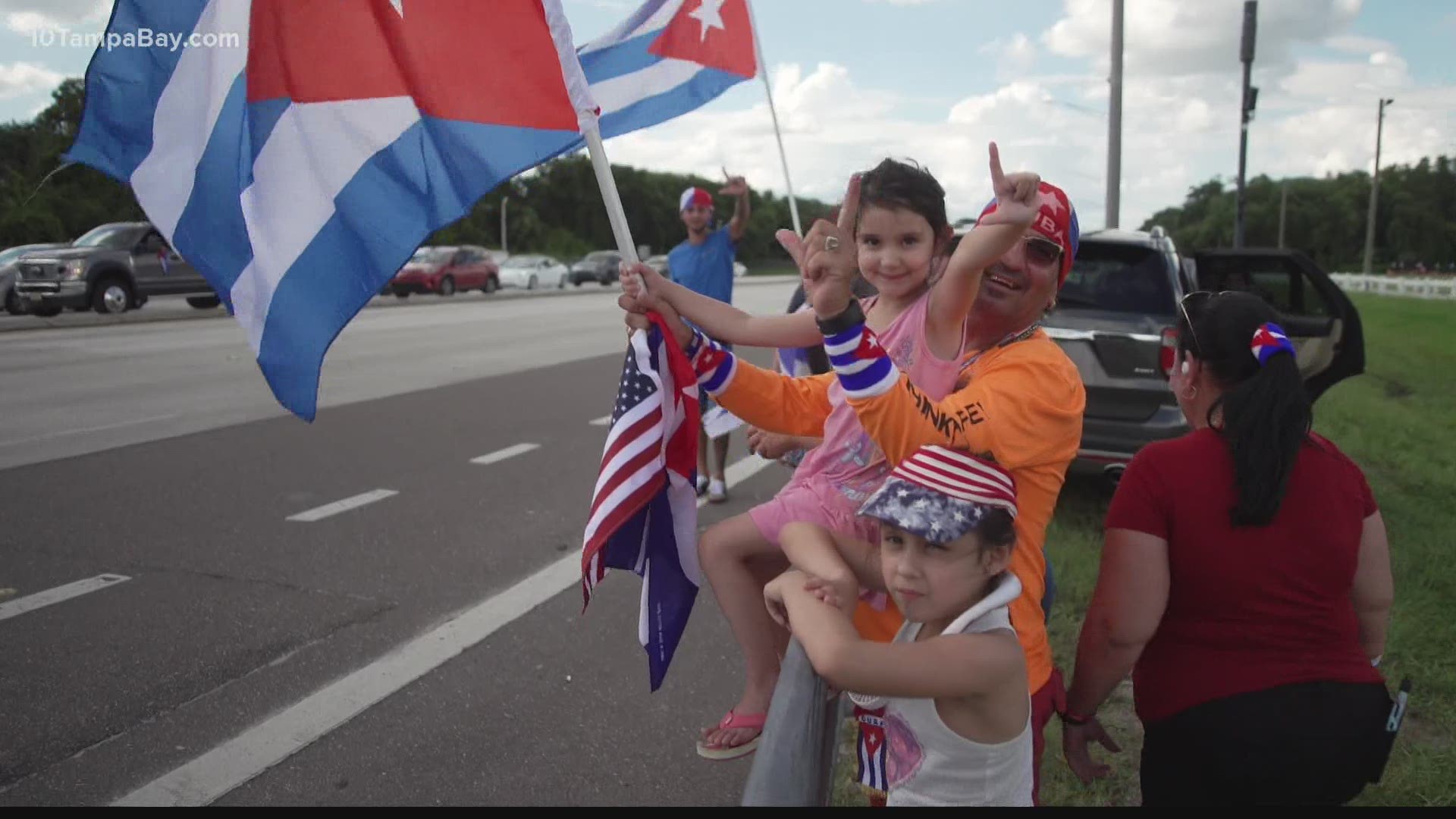 Hundreds of people came out to stand in solidarity with the Cuban people.