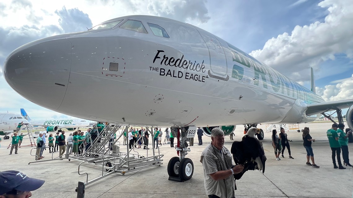 Frontier unveils 'most fuelefficient' plane at TPA