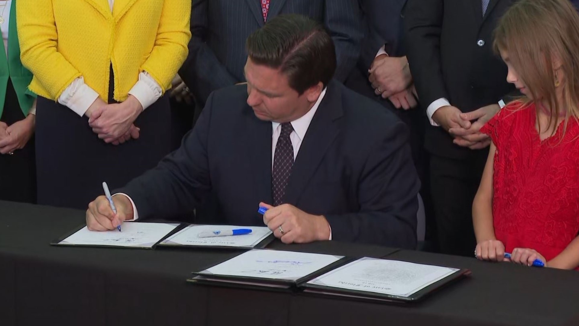 Gov. DeSantis Signs Bill Limiting COVID-19 Vaccine Requirements | Wtsp.com