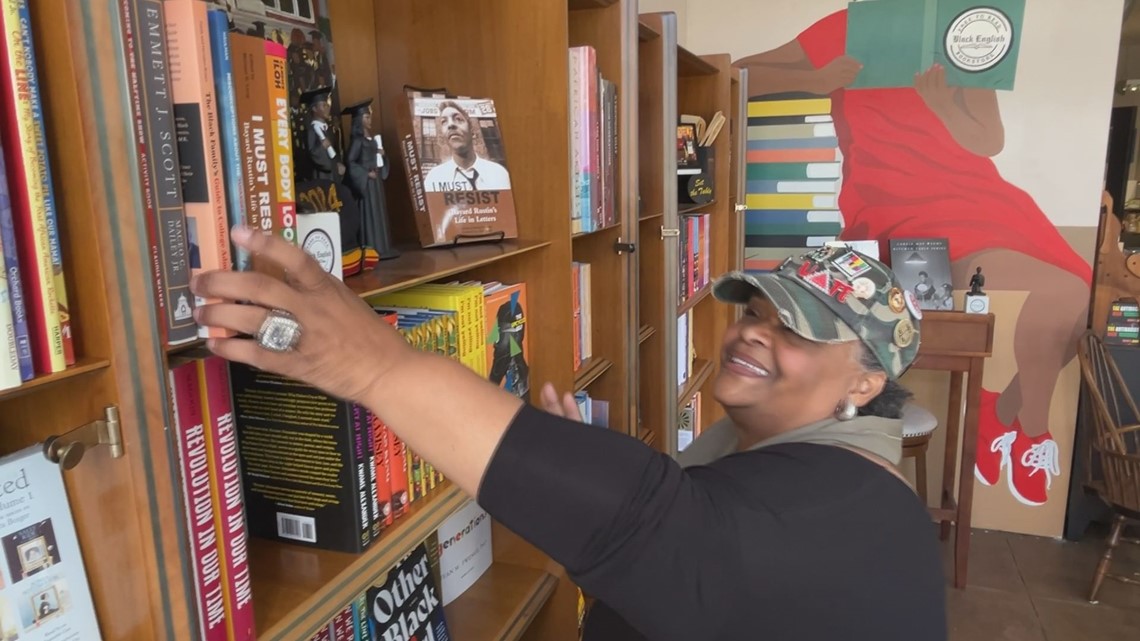 Tampa Heights' Black English Bookstore now open - Vimarsana News