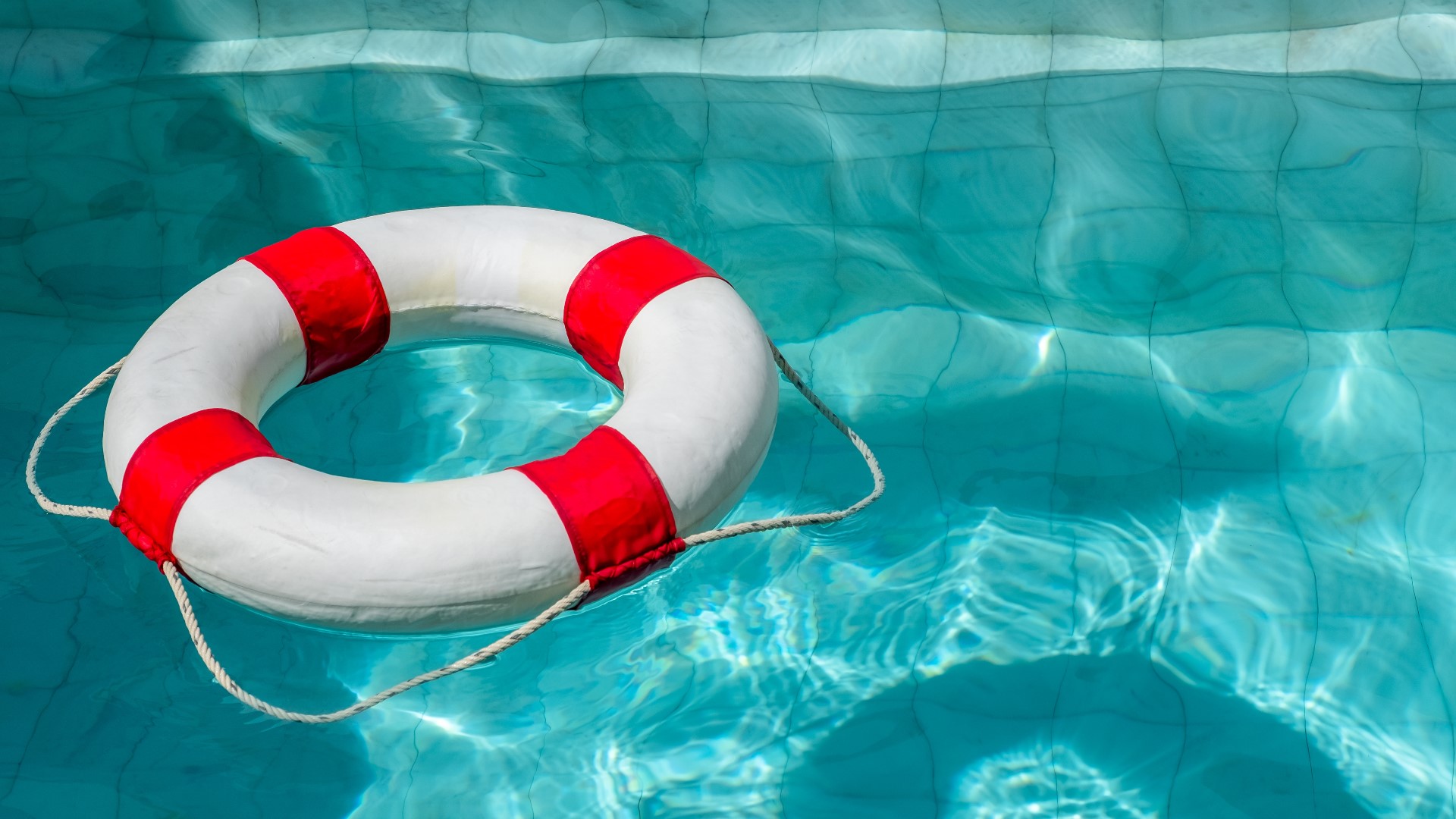 Child rescued from pool in Sarasota County airlifted to hospital | wtsp.com