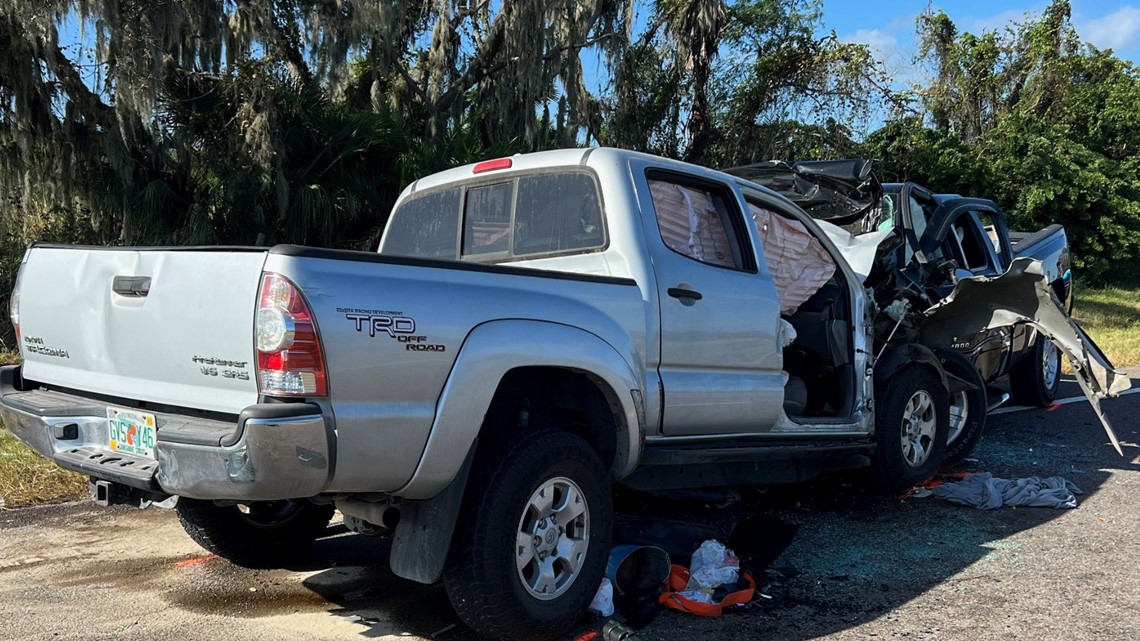 5 people killed in head-on crash in Hillsborough County | wtsp.com