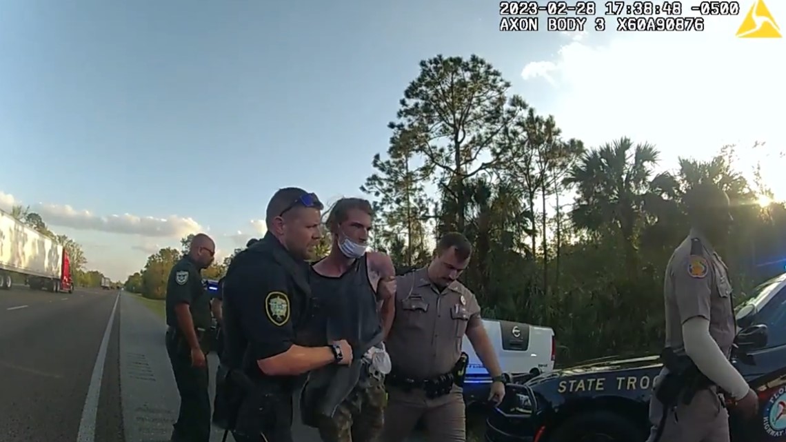 Florida sheriff stops fleeing driver during radio interview - Vimarsana News