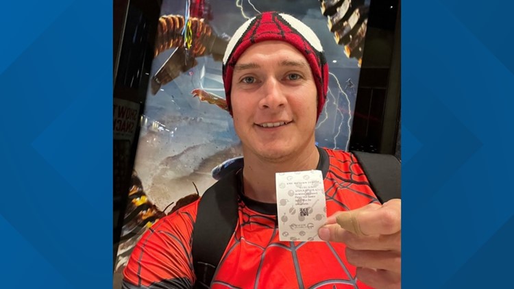 Riverview man breaks Guinness World record, watched Spider-Man: No Way Home 292 times
