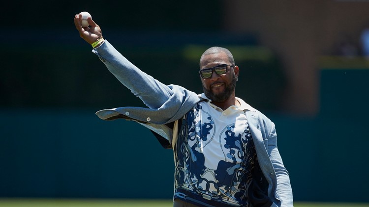 Gary Sheffield Hits Home Runs While Smoking Cigar in Instagram