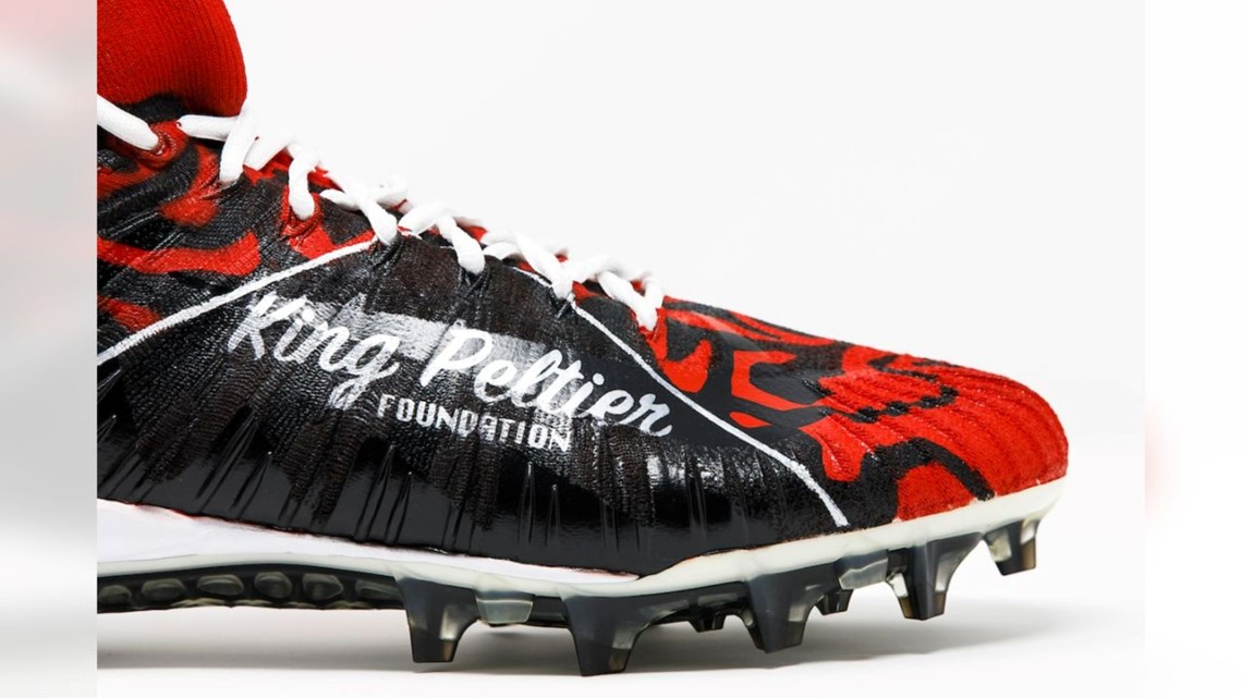 The Tampa Bay Buccaneers to Advocate for 40-Plus Charitable Causes Through  the NFL's 2022 'My Cause My Cleats' Initiative