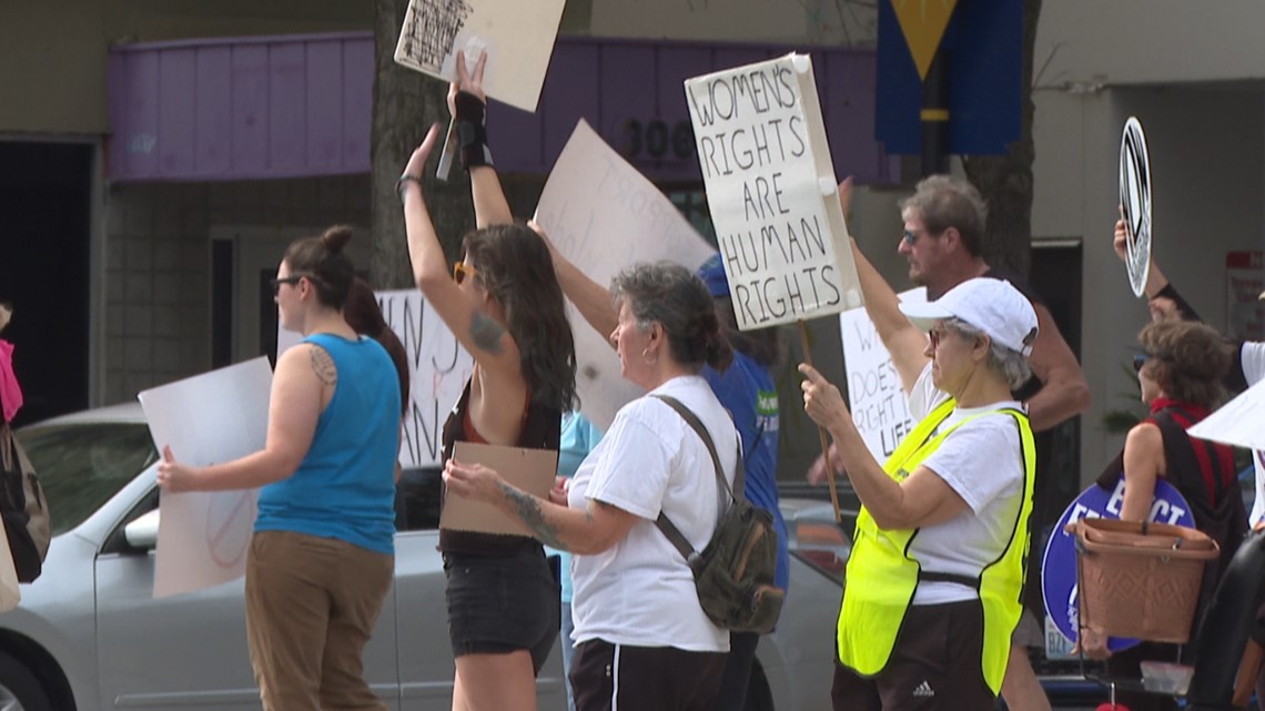 Protests across Florida spur 50 years after Roe v. Wade - Vimarsana News