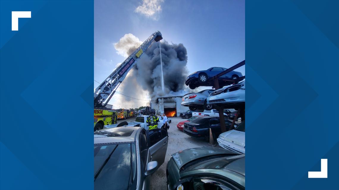 3alarm fire in Riverview now contained