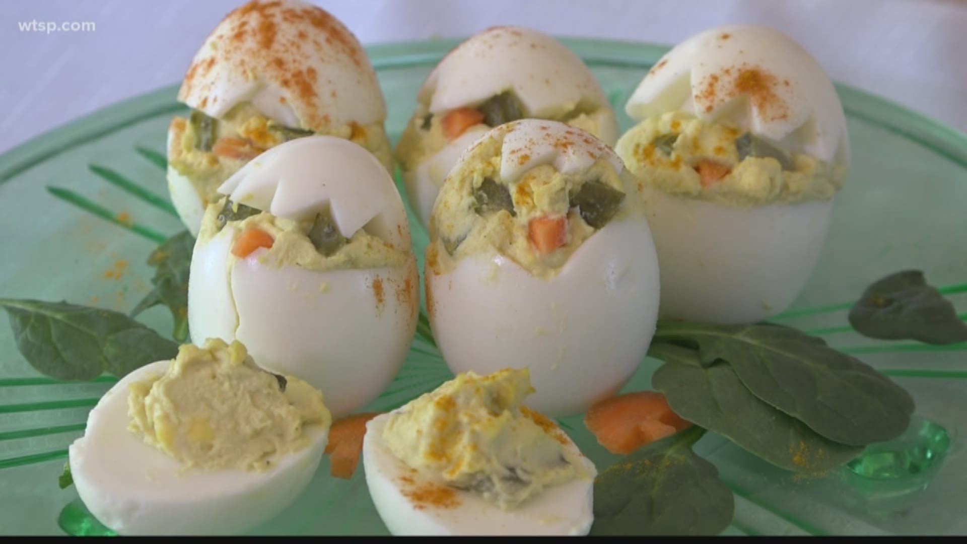 How to make creative deviled eggs, a veggie hummus garden and tips for a thrifty Easter tablescape.