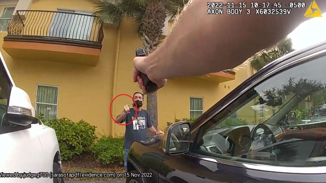 Sarasota PD: Man holds knife toward officer before shooting - Vimarsana News