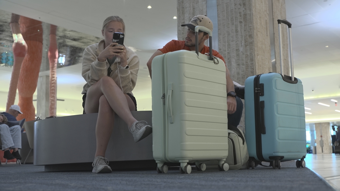 Vacationers face delays at Tampa airport after winter weather snarls flights