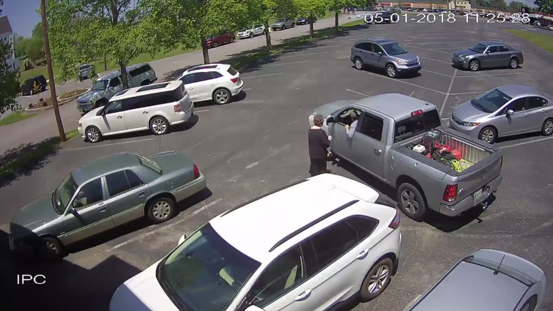 Nashville police are looking for a guy who knocked a woman down, while stealing her purse.