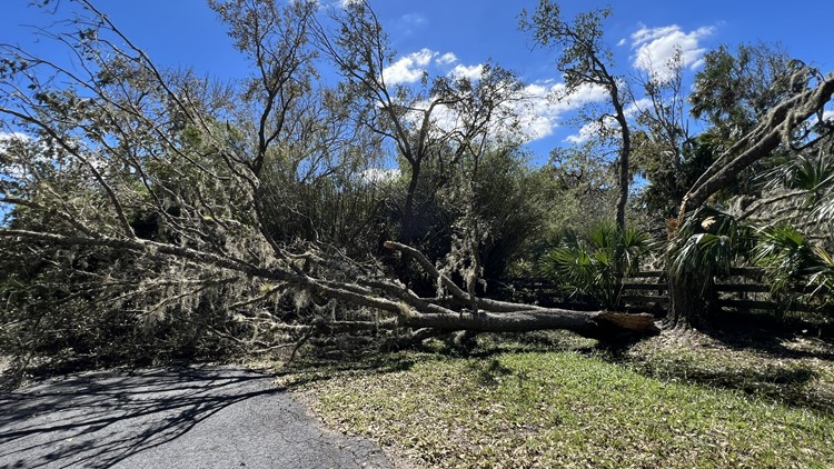 Sarasota County community affected by levee break cleaning up after Hurricane Ian