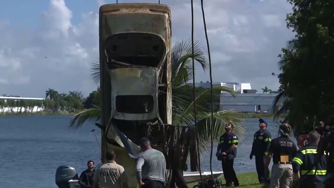 32 cars found submerged in a South Florida lake