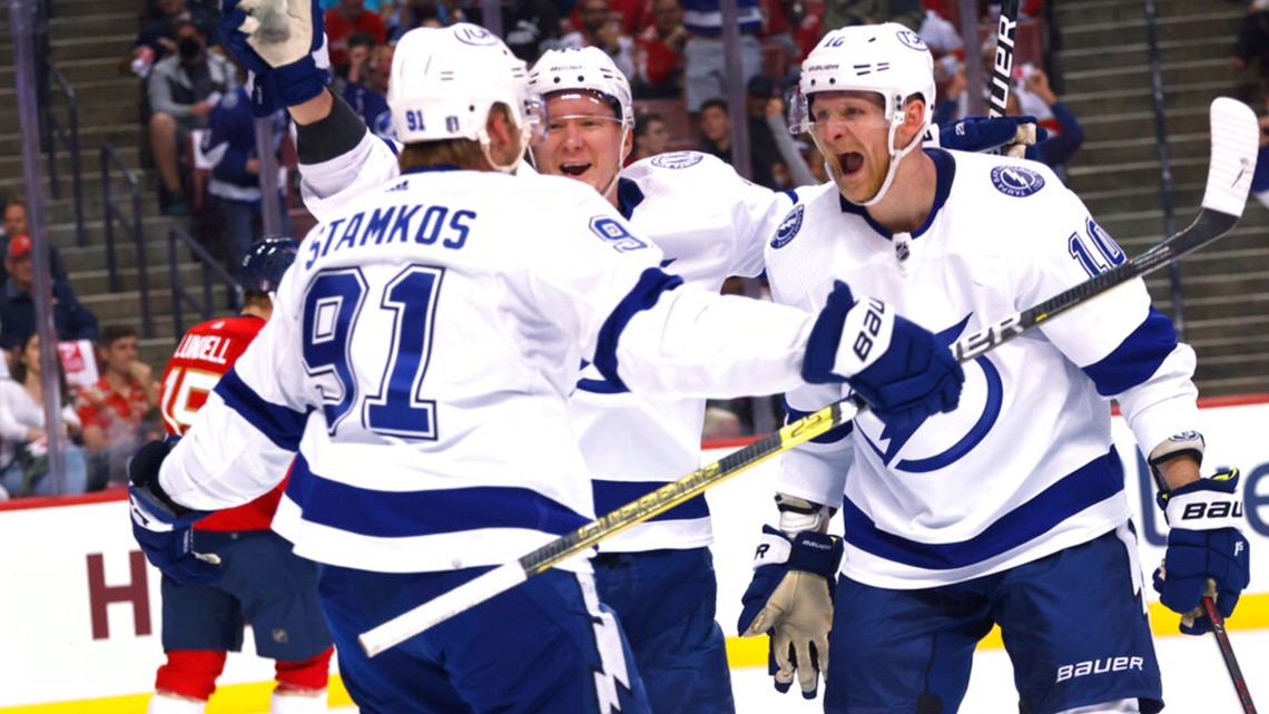 Tampa Bay Lightning aim for first NHL three-peat in nearly 40