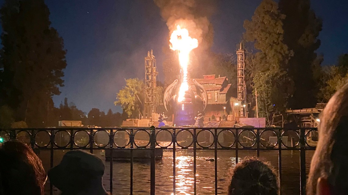 Walt Disney World Suspending Fire Effects of Maleficent Dragon Float in  Festival of Fantasy, No Changes to Fantasmic! - WDW News Today