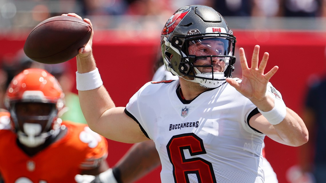 Mayfield shines again, Buccaneers stay unbeaten with 27-17 victory