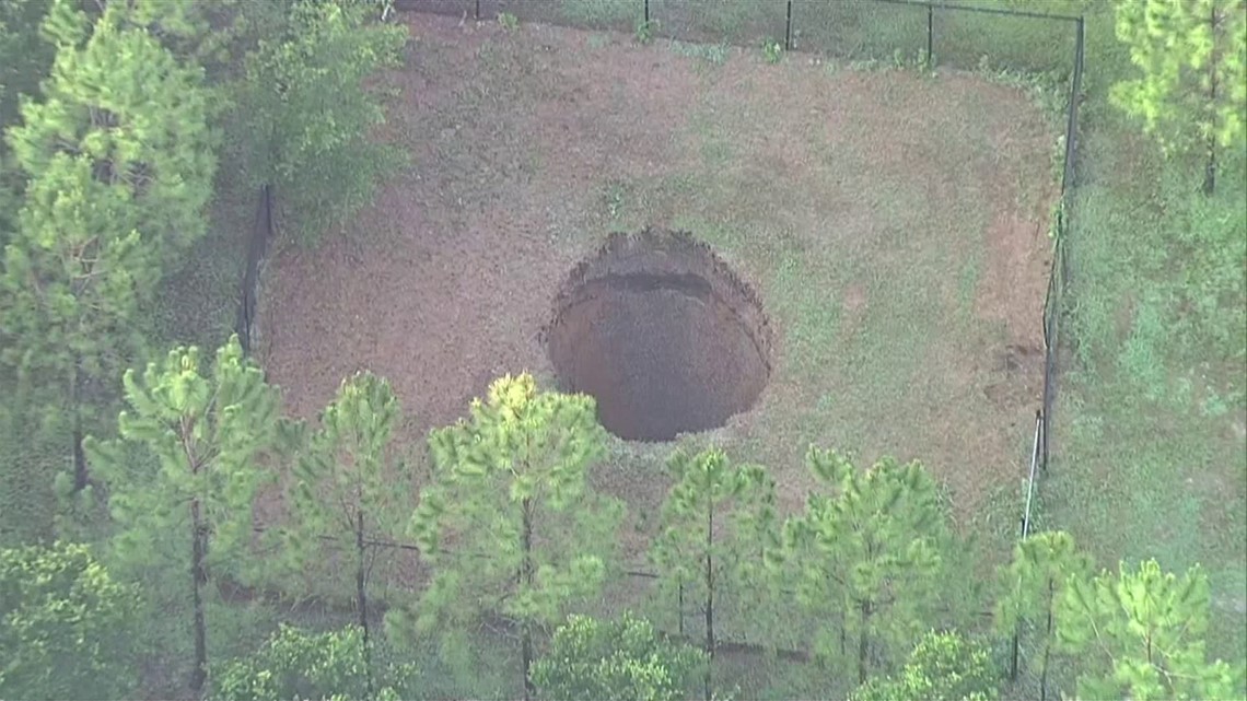 Sinkhole reopens in Hillsborough County community | wtsp.com