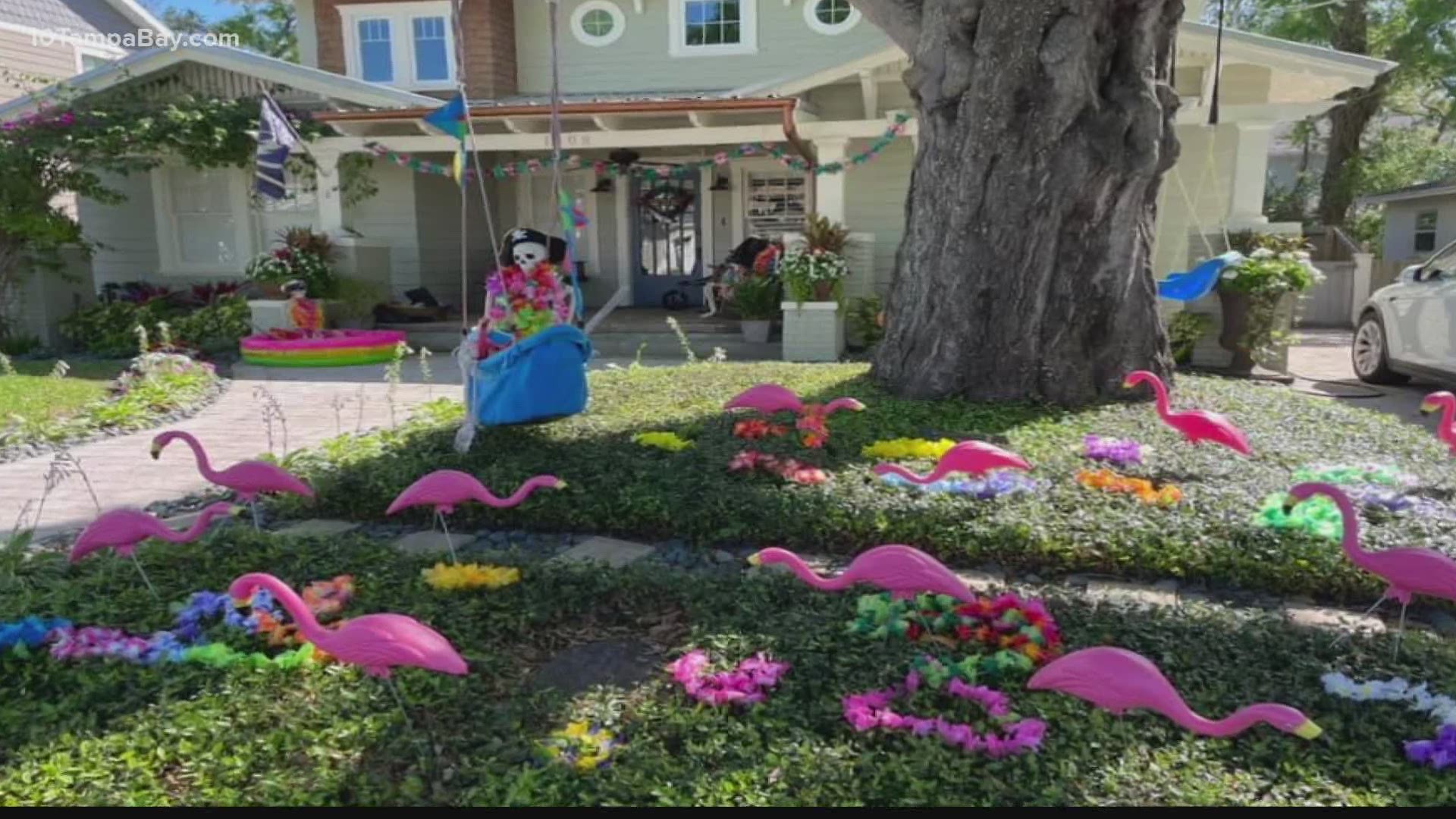 Homeowners found a creative way to celebrate the festival safely.