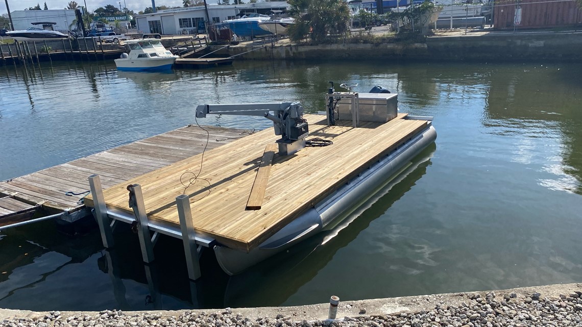 Coast Guard searches for man last seen on barge in Hudson - Vimarsana News