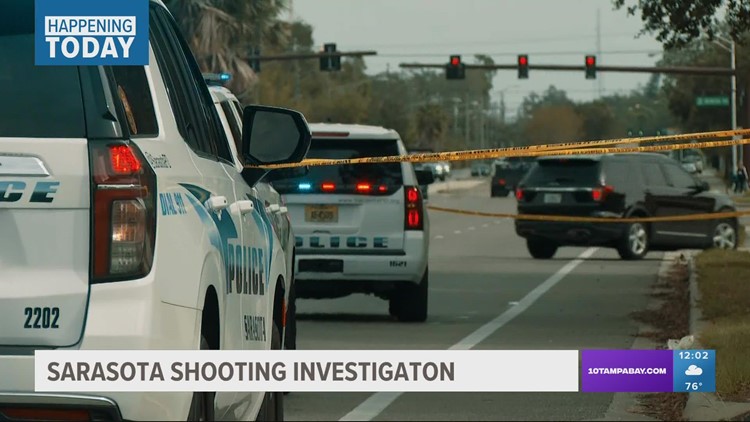 Sarasota police: 71-year-old man shot after robbing 83-year-old woman