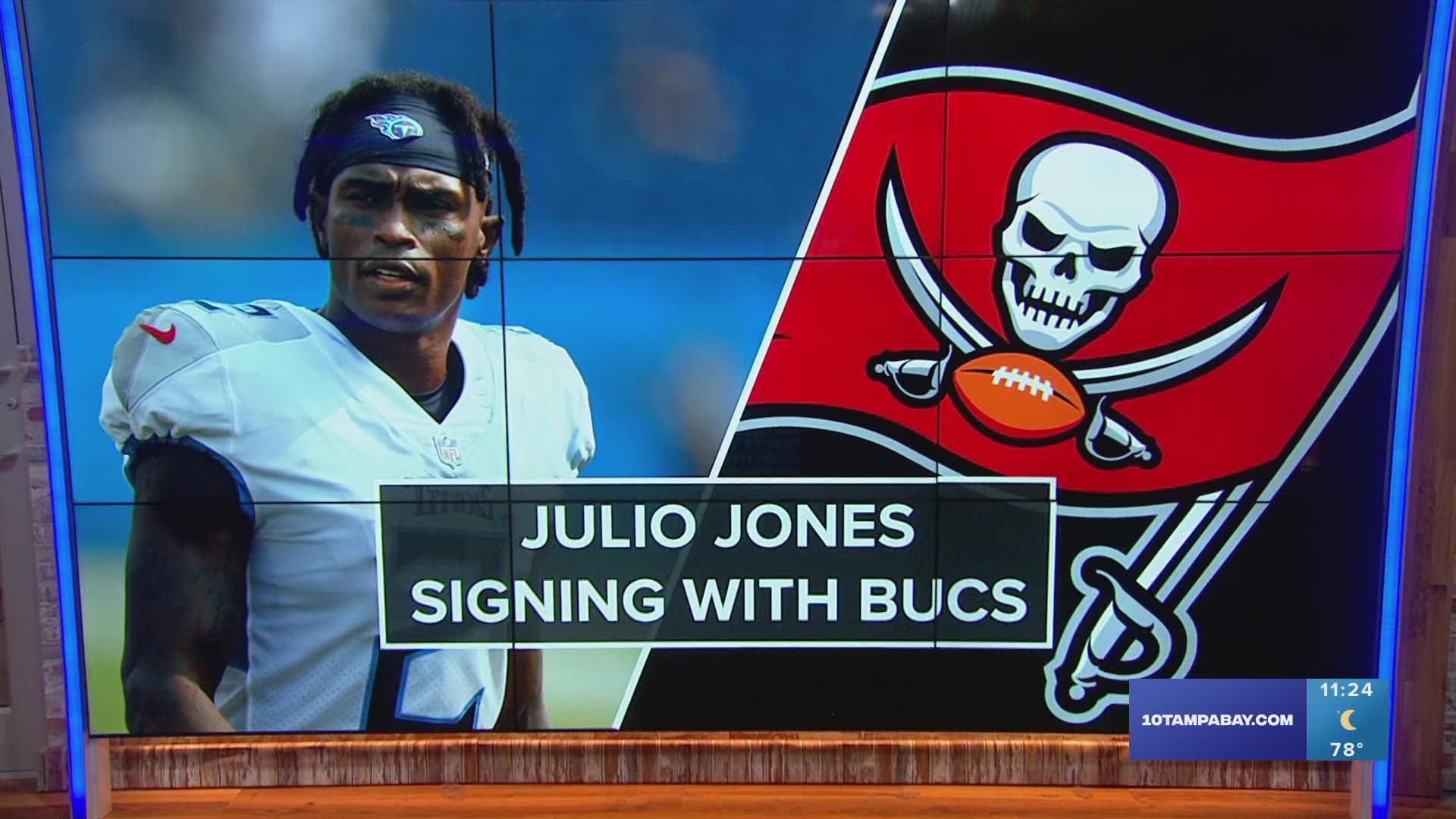 Bucs sign WR Julio Jones