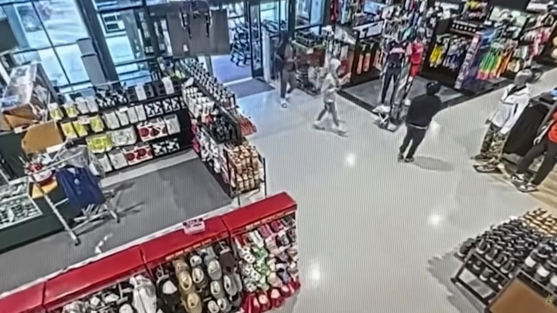 Sheriff Judd: 8 teens arrested for stealing $2,000 worth of items from Dick's Sporting Goods