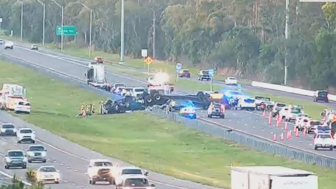 Deadly crash involving semi-truck shuts down all lanes of I-75 SB in Manatee County