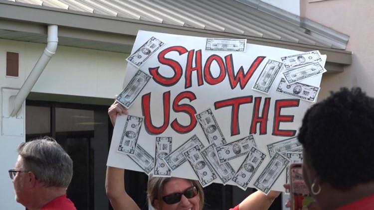 Teachers say they can't afford to live in Pinellas County