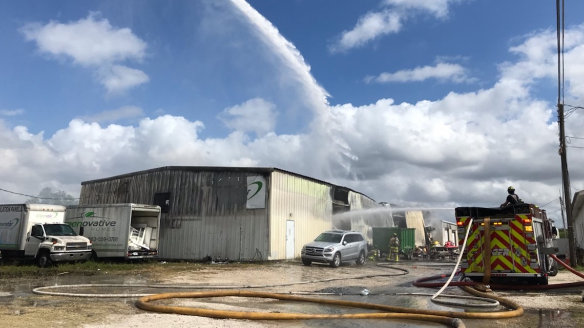 Firefighters fight fire at GreenStar Panels in Lakeland - Vimarsana News