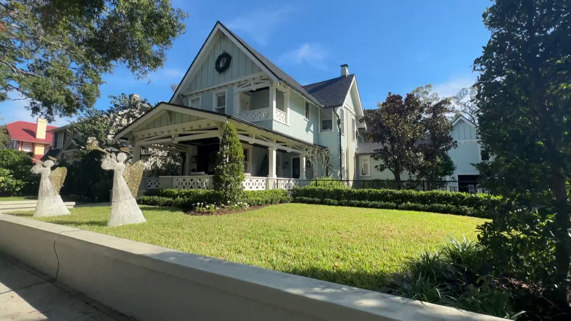 All the money raised during the tour will go to preserving the historic homes in Hyde Park.