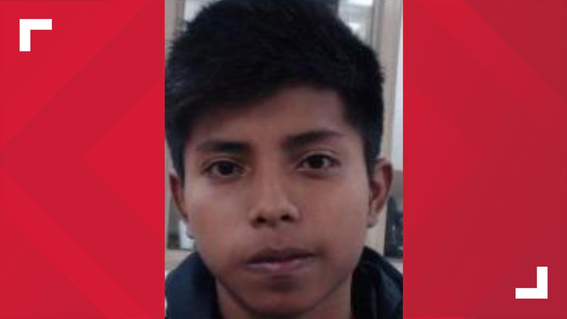 Arrest warrant issued for man who fled the country after hitting bicyclist in Lakeland, deputies say