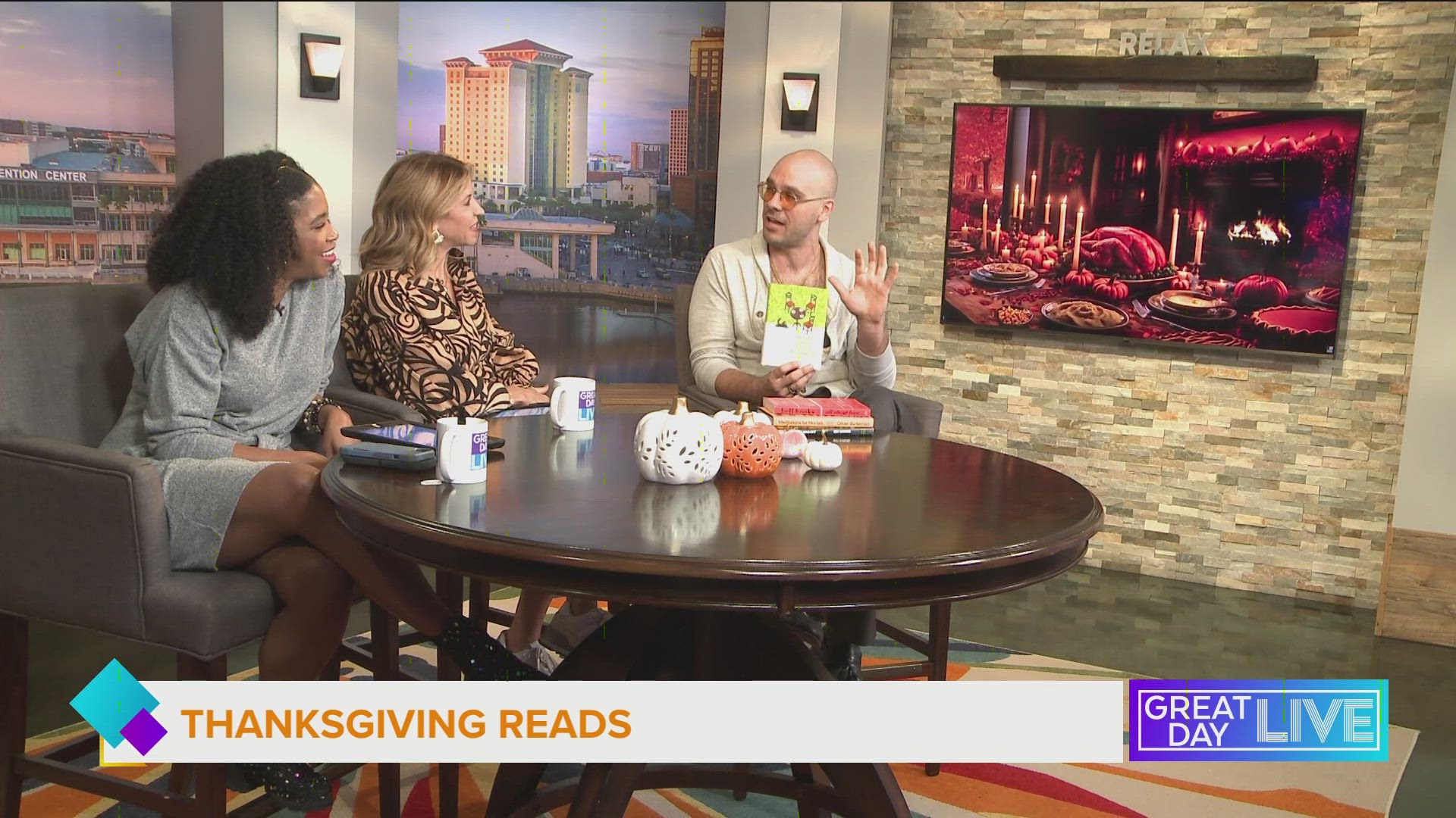 Thanksgiving is a time for gratitude, charity and family. Book + Bottle visited GDL to give their reading recommendations that will help you with your soul-searching