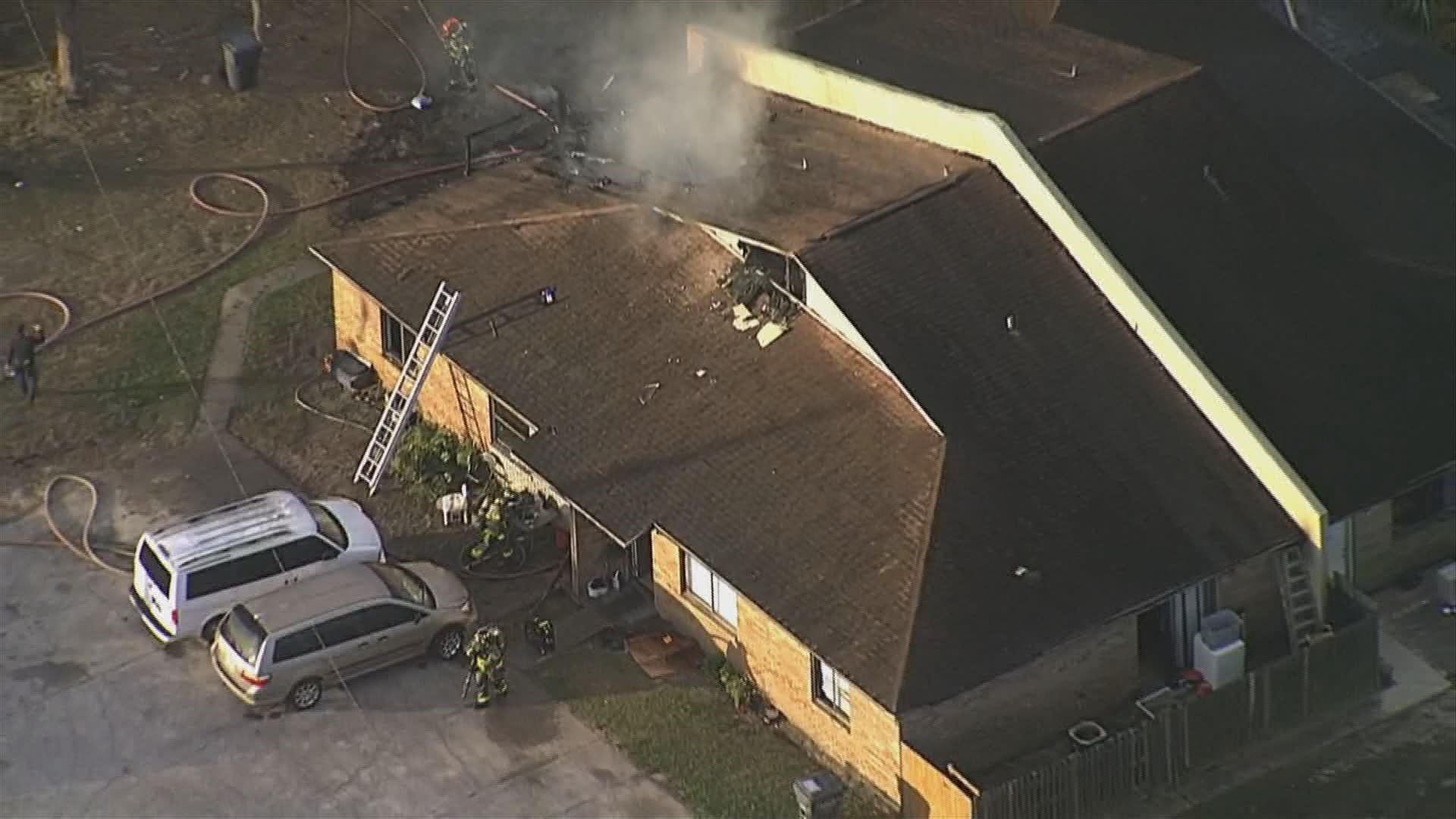 Polk County firefighters battle fire at Mulberry home | wtsp.com